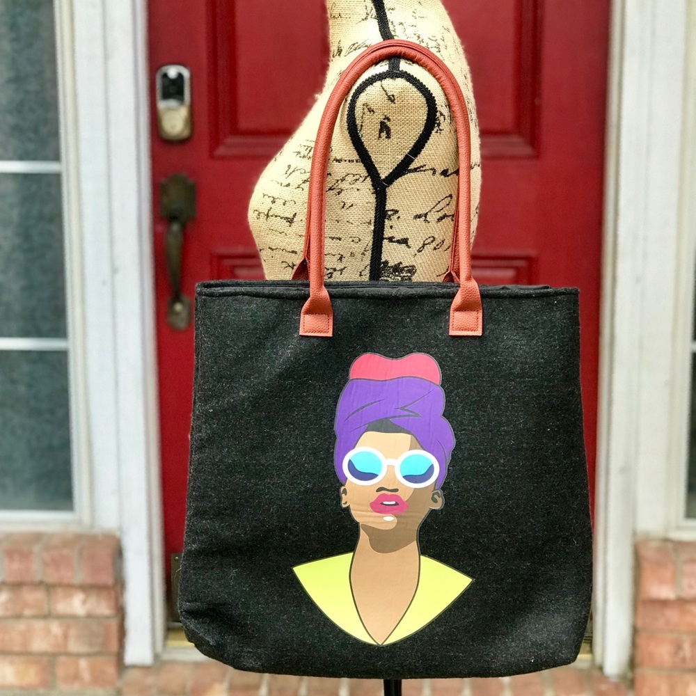 New ladies Gray Tote bag. Long straps & deep